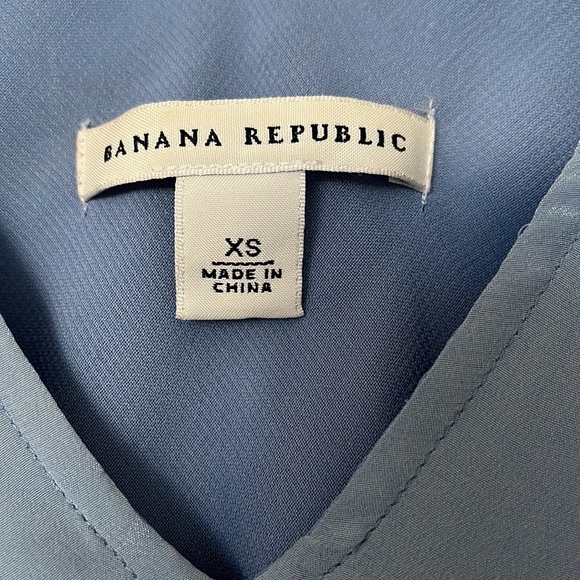 Banana Republic Silk Blouse XS - Picture 3 of 4